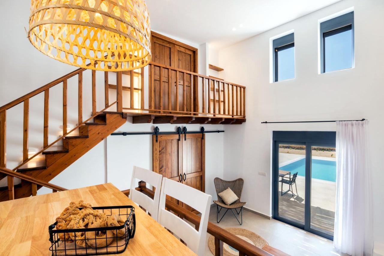 Cato Agro 4, Seafront Villa With Private Pool Afiartis Esterno foto