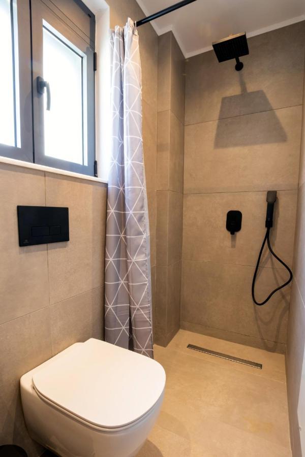 Cato Agro 4, Seafront Villa With Private Pool Afiartis Esterno foto