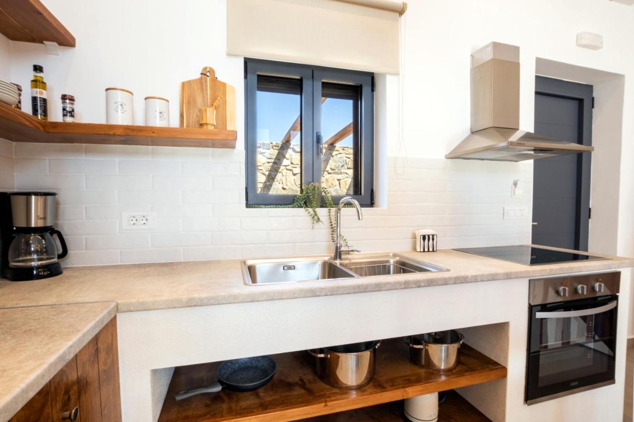 Cato Agro 4, Seafront Villa With Private Pool Afiartis Esterno foto